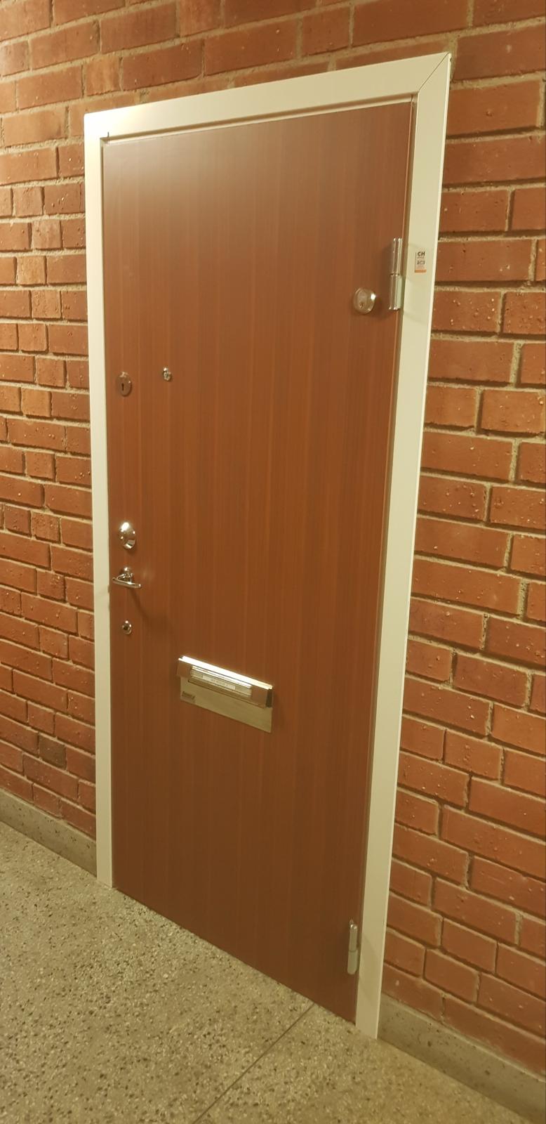 säkerhetsdörr